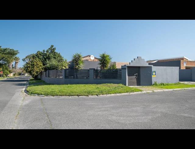4 BEDROOM HOUSE FOR SALE IN GLENWOOD
